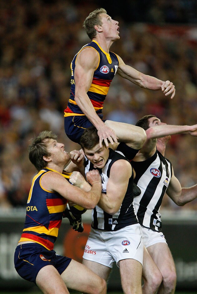 AFL 2009 1st Semi Final - Collingwood v Adelaide Brett Burton of Adelaide attempts a mark during the AFL 1st Semi Final between the Collingwood Magpies and the Adelaide Crows at the MCG.
